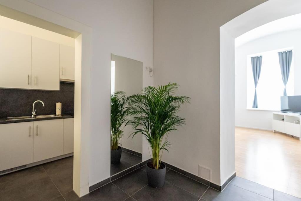 Pristine 1Br Steps From City By Hm Viena Exterior foto