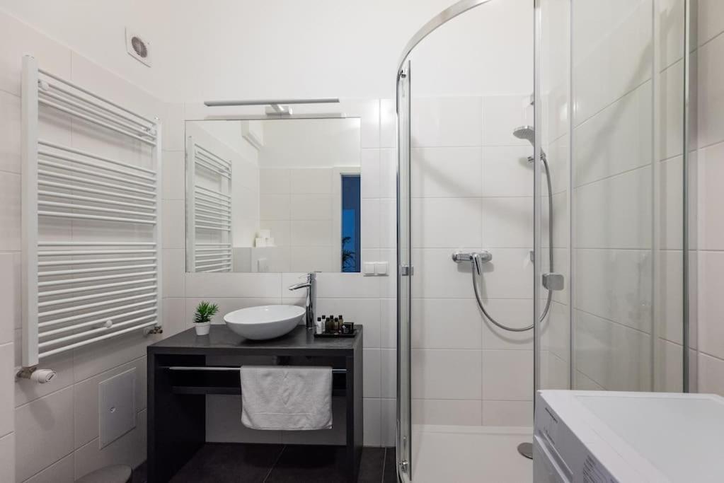Pristine 1Br Steps From City By Hm Viena Exterior foto